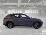  Alfa Romeo   STELVIO ALFA ROMEO / 2017 / 5P / SUV 2.2 TURBO DIESEL 190CV BUSINESS AT8 Q4 #7