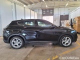  Alfa Romeo  TONALE ALFA ROMEO  / 2022 / 5P / SUV 1.5 130CV HYBRID TCT7 SPRINT #9