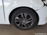  Peugeot  208 PEUGEOT  / 2019 / 5P / BERLINA ACTIVE PACK BLUEHDI 100 S/S #17