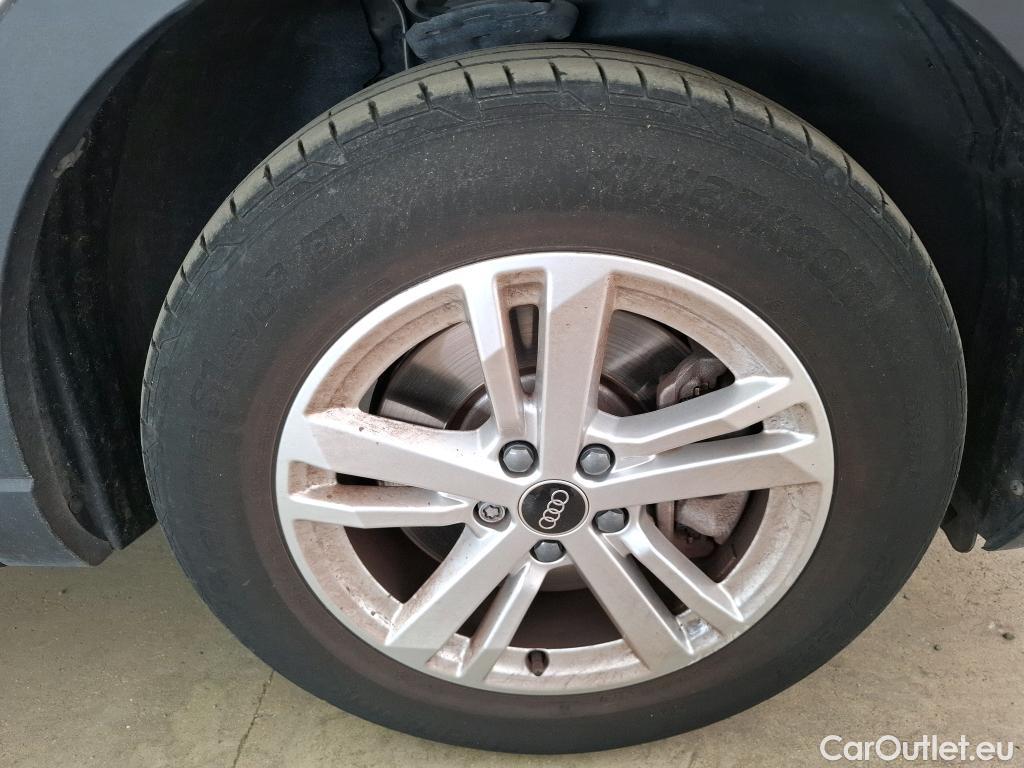  Audi  Q3 AUDI  / 2018 / 5P / SUV 45 TFSI E 245 S TRONIC BUSINESS LINE #25