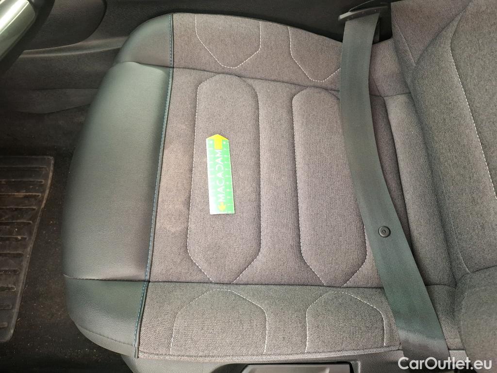  Citroen  C4 CITROEN  X / 2022 / 4P / Berline PureTech 130 S&S EAT8 Feel Pack #32