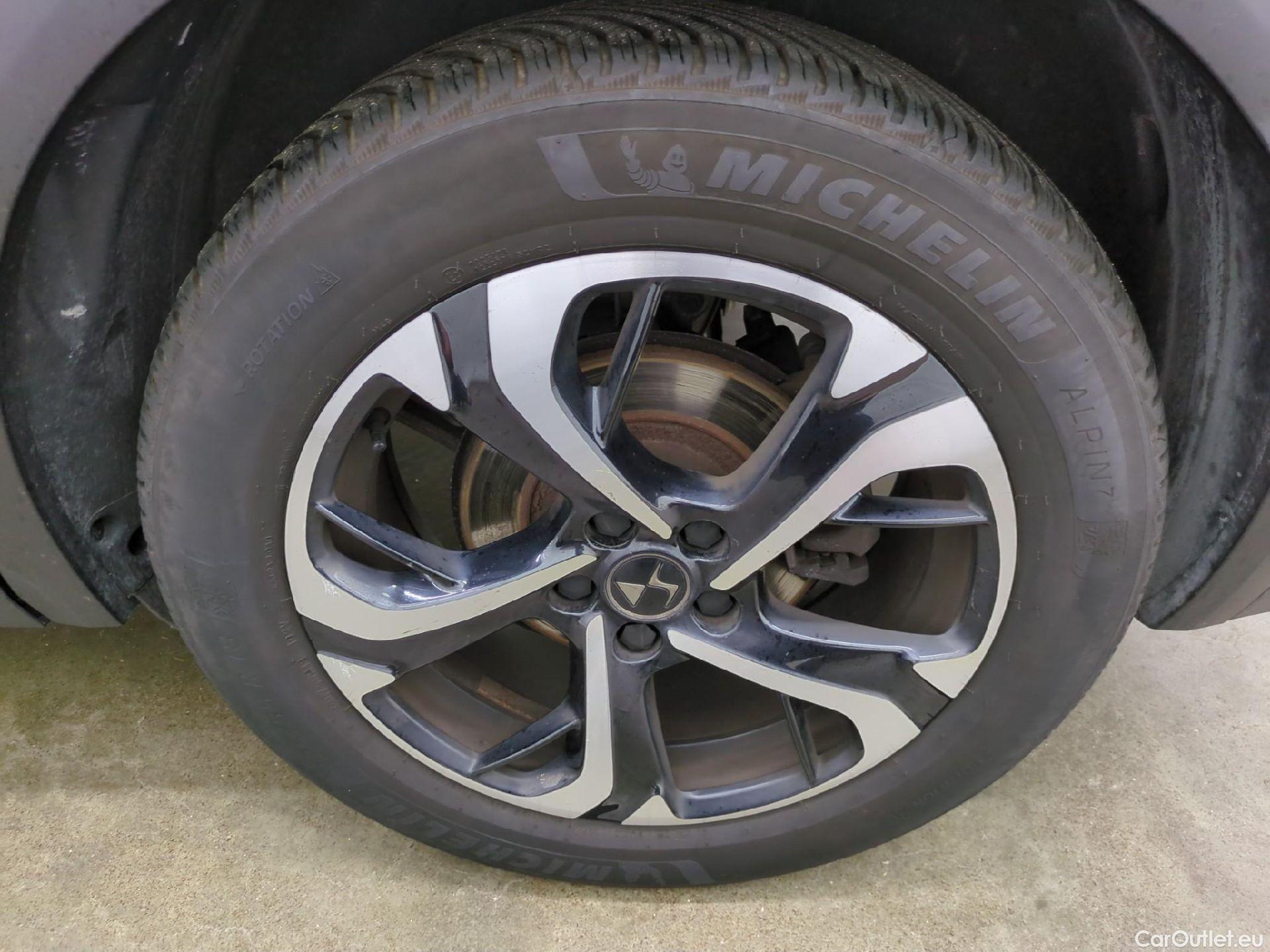  DS  DS7 7 Crossback Business 1.2 PureTech 130CV BVA8 E6d #33
