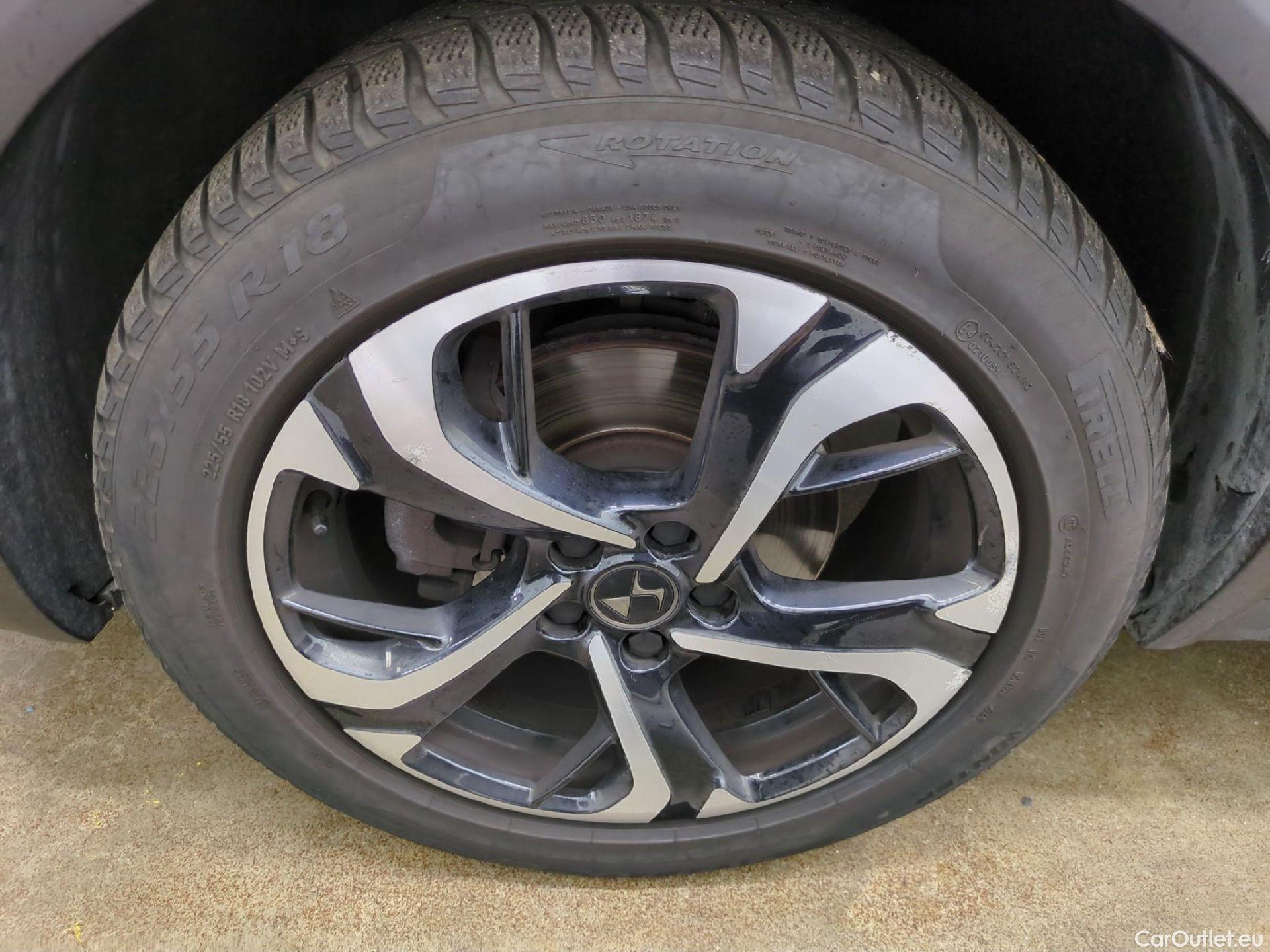  DS  DS7 7 Crossback Business 1.2 PureTech 130CV BVA8 E6d #30