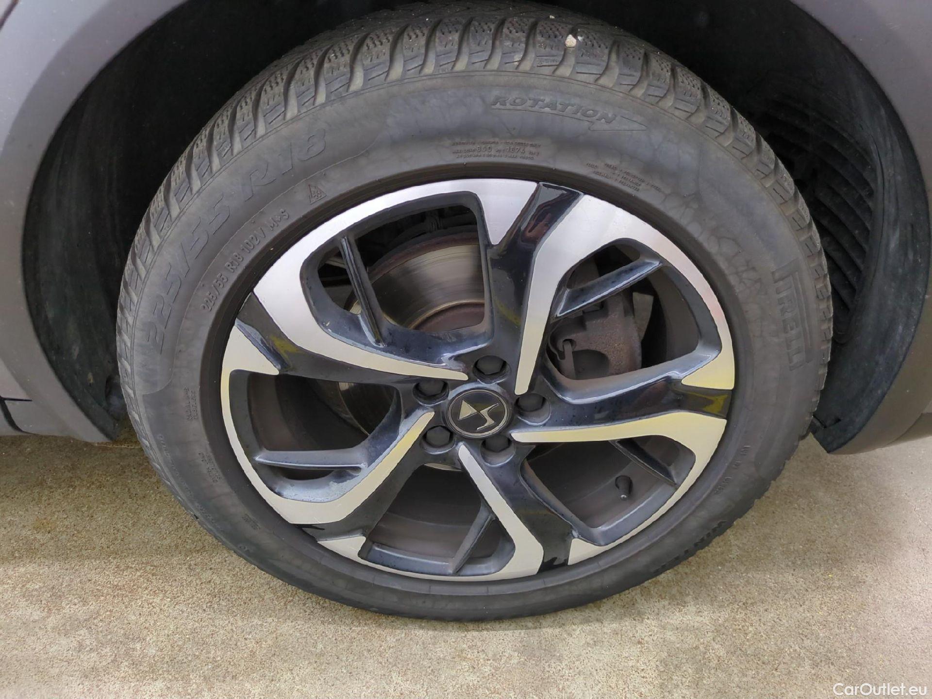  DS  DS7 7 Crossback Business 1.2 PureTech 130CV BVA8 E6d #27
