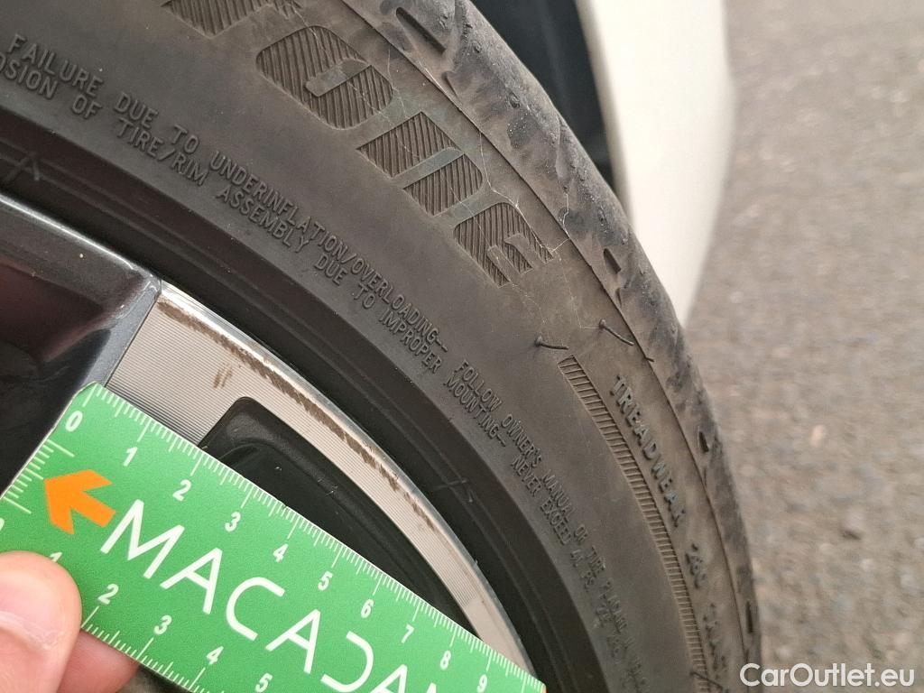  Bmw  Serie 1 Série 1 Berline 120 i Edition M Sport Pro 2.0 180CV BVA7 E6d #28