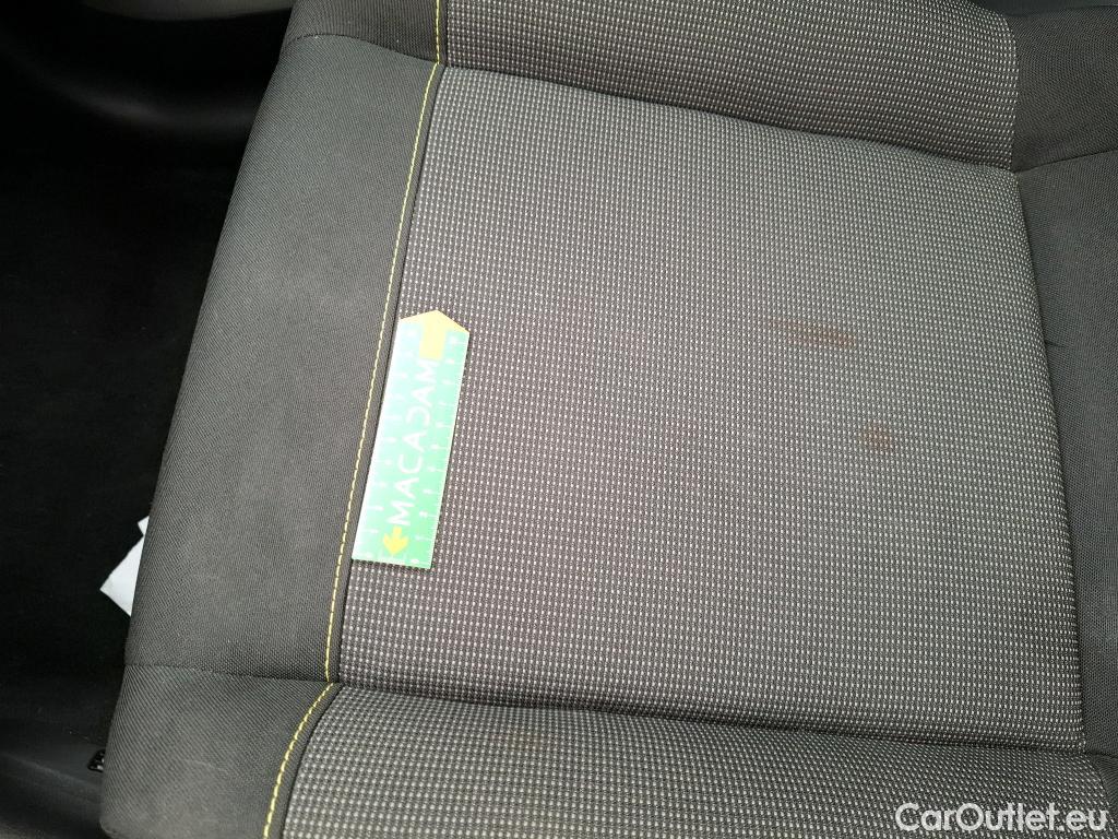  Citroen  C3  Plus 1.2 PureTech 80CV BVM5 6E #9