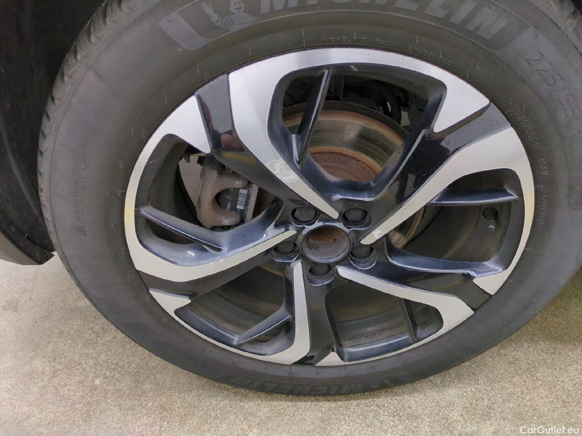  DS  DS7 7 Crossback Business 1.2 PureTech 130CV BVA8 E6d #35