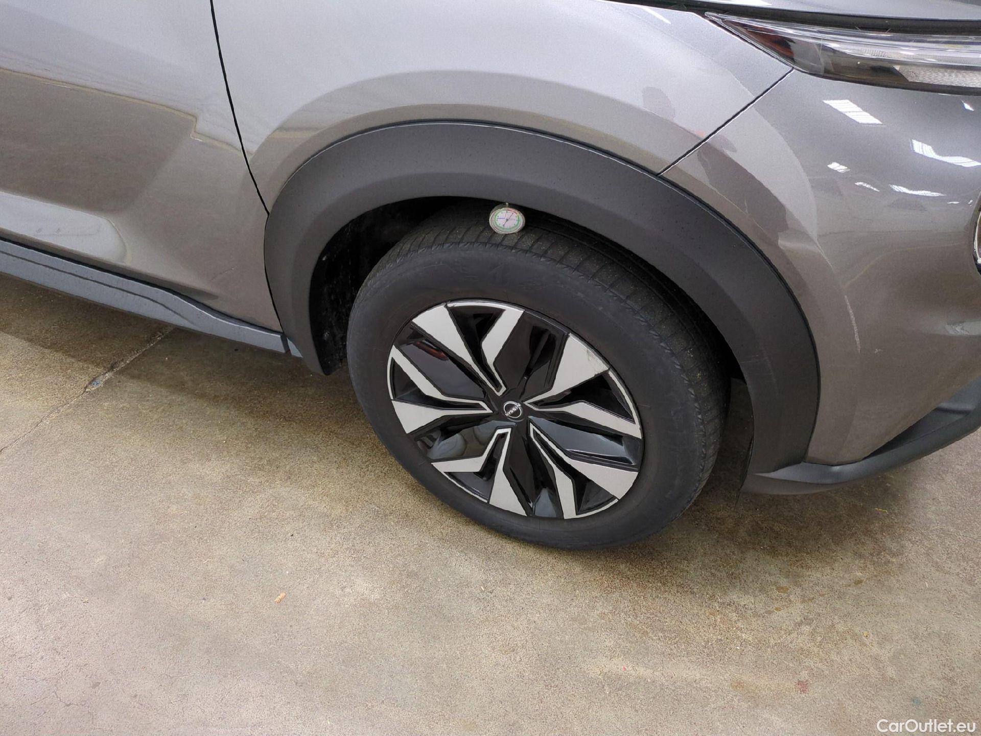  Nissan  Juke NISSAN  / 2019 / 5P / Crossover DIG-T 114 DCT Business Edition #10