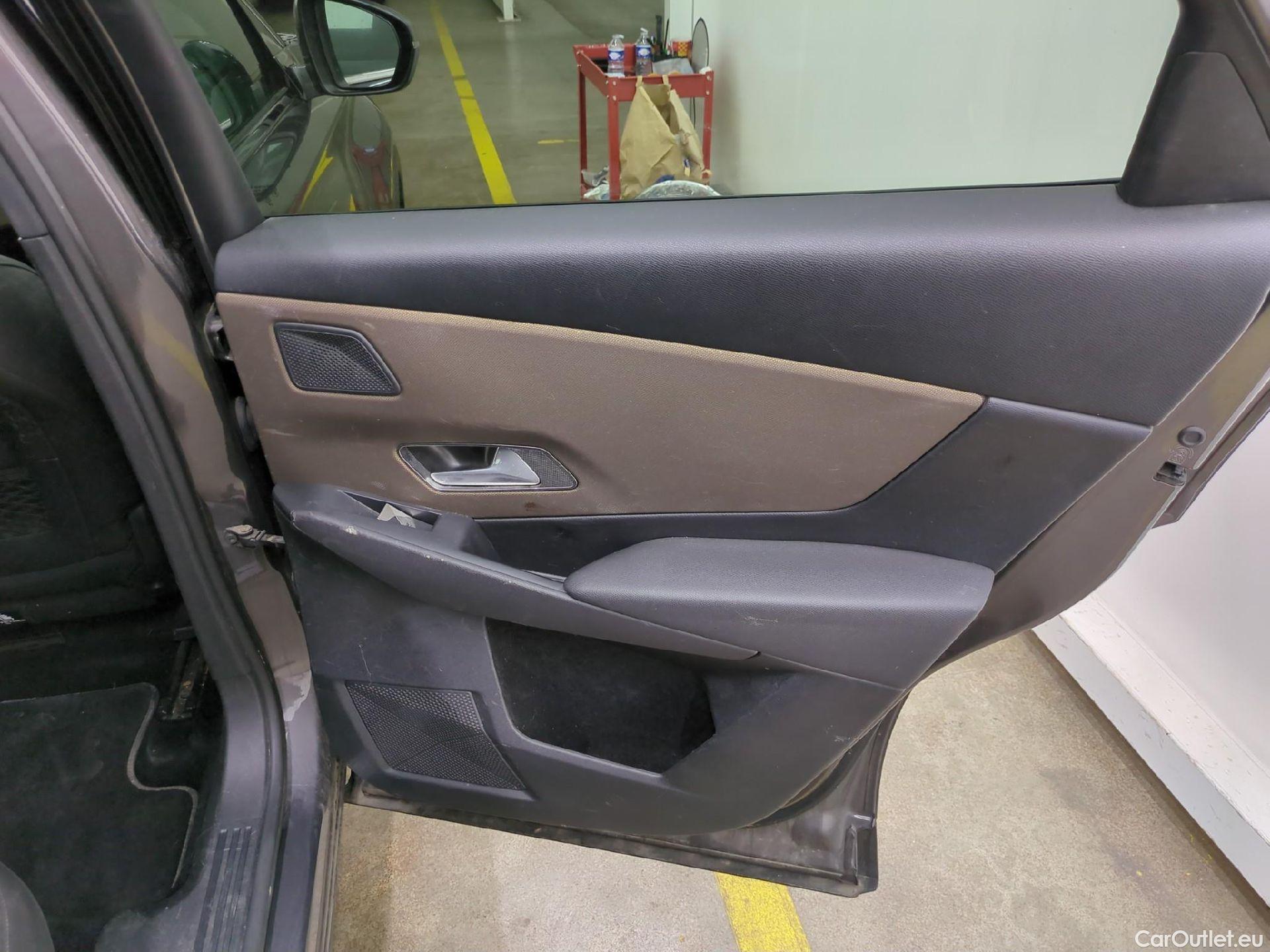  DS  DS7 7 Crossback Business 1.2 PureTech 130CV BVA8 E6d #26