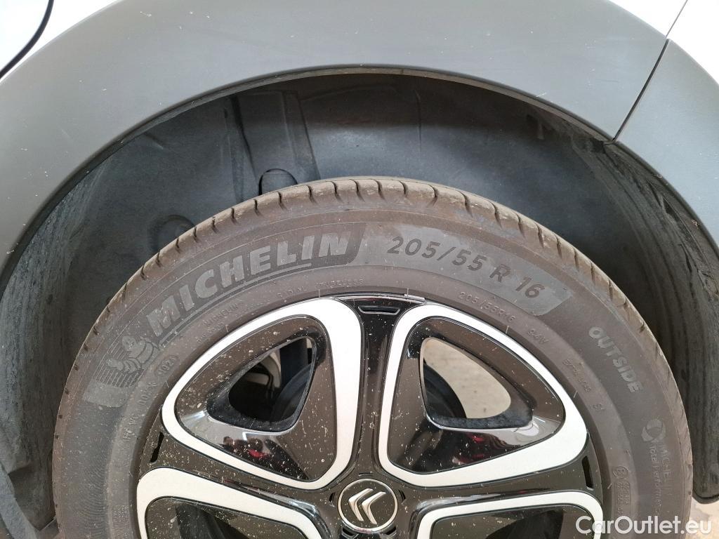  Citroen  C3  Plus 1.2 PureTech 80CV BVM5 6E #6