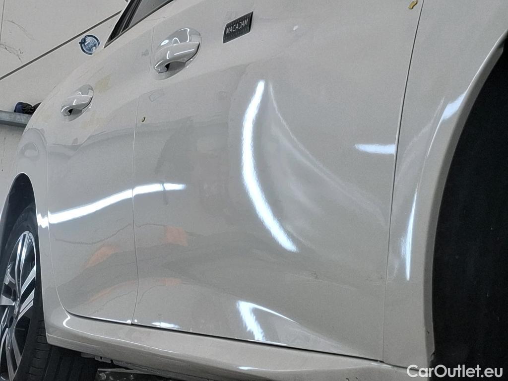  Peugeot  208  Allure Business 1.2 PureTech 100CV BVM6 E6d #22