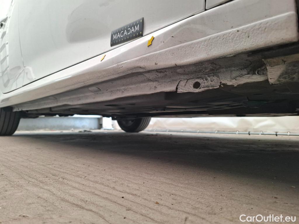  Peugeot  208  Allure Business 1.2 PureTech 100CV BVM6 E6d #9