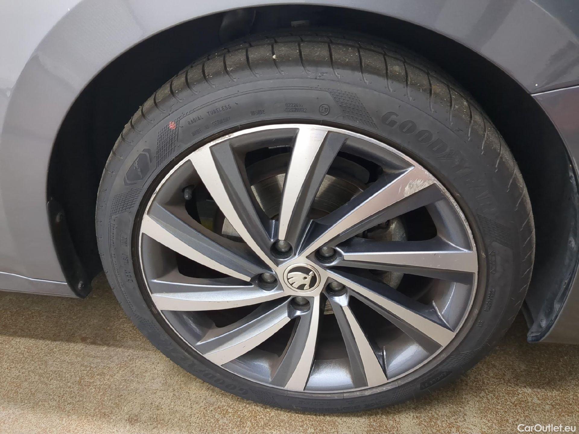  Skoda  Octavia  Break Style 2.0 TDI 150CV BVA7 E6d #16