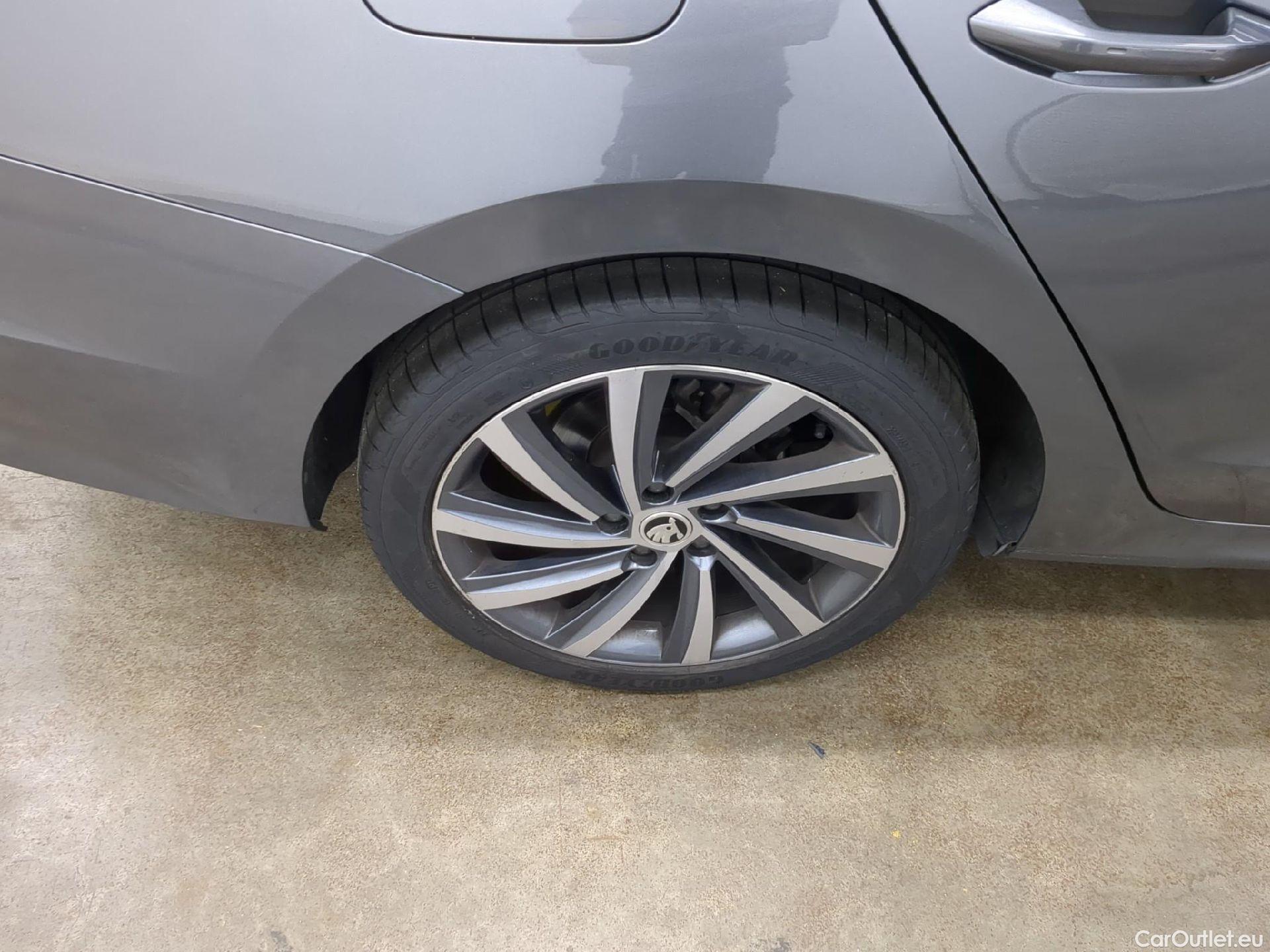  Skoda  Octavia  Break Style 2.0 TDI 150CV BVA7 E6d #3