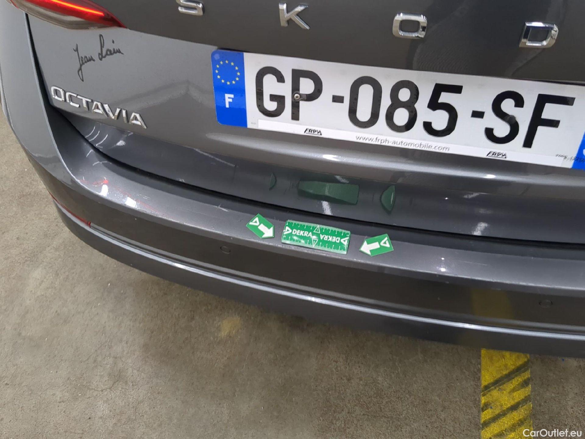  Skoda  Octavia  Break Style 2.0 TDI 150CV BVA7 E6d #7