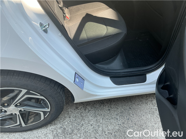  Hyundai  i30  kom.1.5T-GDI Smart 5d #5