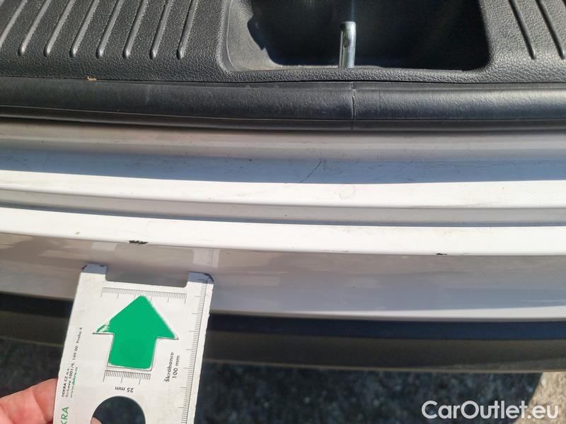  Hyundai  i30   cw (PD)(2017->)  kom.1.5T-GDI Smart 5d #6