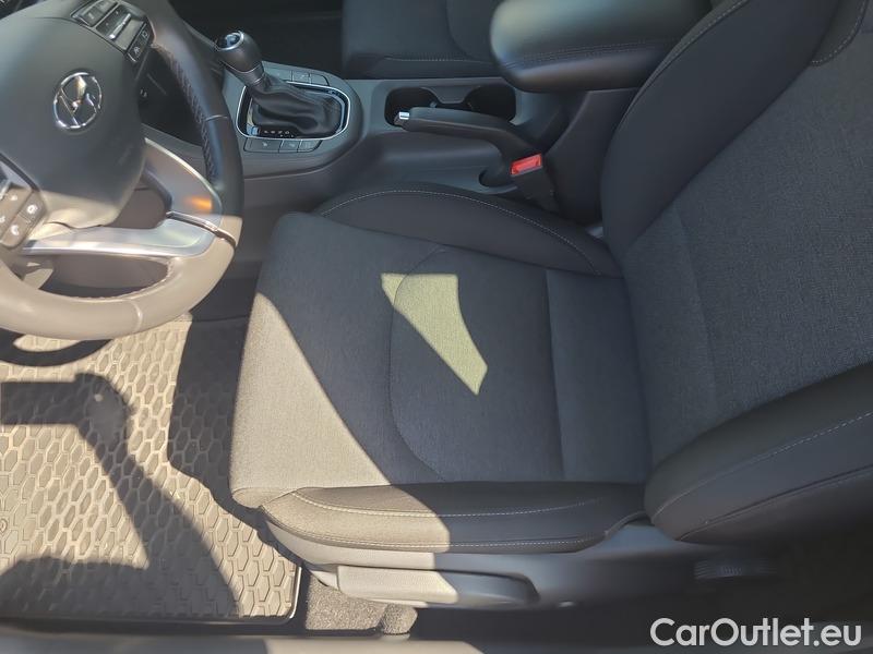  Hyundai  i30  Fastback (2018 ->)  FB 1.5TGDI 118 Smart AT #9