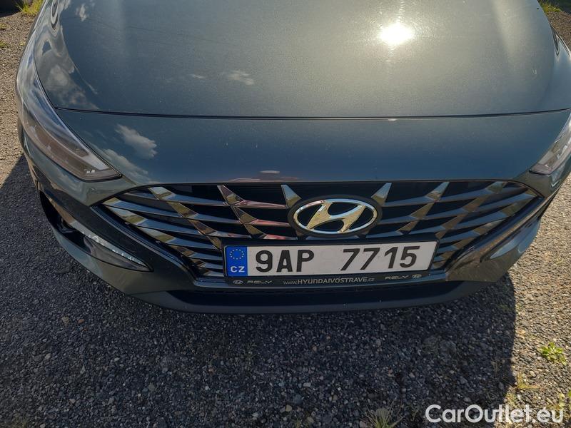  Hyundai  i30  Fastback (2018 ->)  FB 1.5TGDI 118 Smart AT #3
