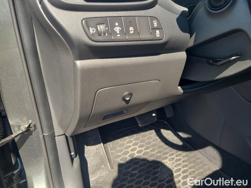  Hyundai  i30  Fastback (2018 ->)  FB 1.5TGDI 118 Smart AT #11