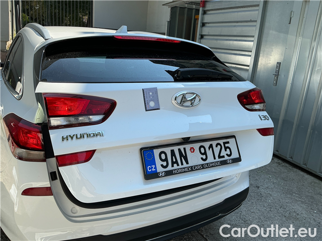  Hyundai  i30  kom.1.5T-GDI Smart 5d #9