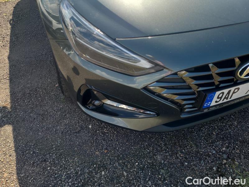  Hyundai  i30  Fastback (2018 ->)  FB 1.5TGDI 118 Smart AT #2