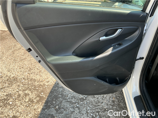 Hyundai  i30  kom.1.5T-GDI Smart 5d #7