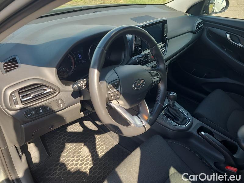  Hyundai  i30  Fastback (2018 ->)  FB 1.5TGDI 118 Smart AT #7