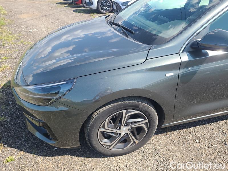  Hyundai  i30  Fastback (2018 ->)  FB 1.5TGDI 118 Smart AT #5