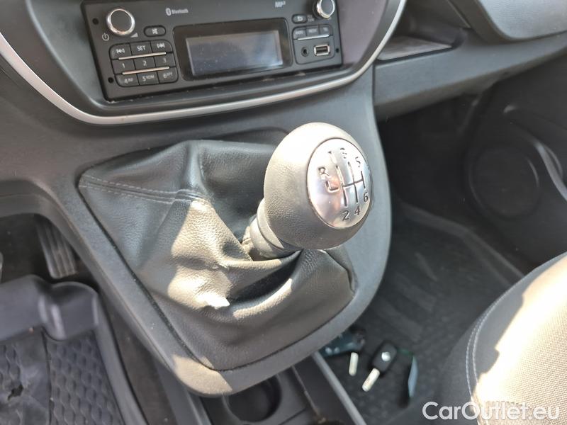  Renault  Kangoo  2 (2008)  1.5BdCi 95 Zen 5d #19