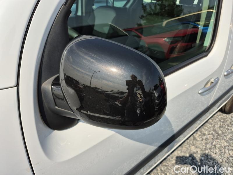  Renault  Kangoo  2 (2008)  1.5BdCi 95 Zen 5d #36