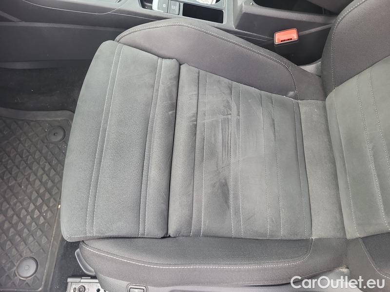  Volkswagen  Touran  (5T1)(2015)  2.0 TDI Maraton Edit AT #3