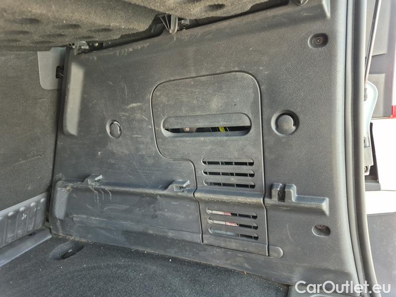  Renault  Kangoo  2 (2008)  1.5BdCi 95 Zen 5d #33