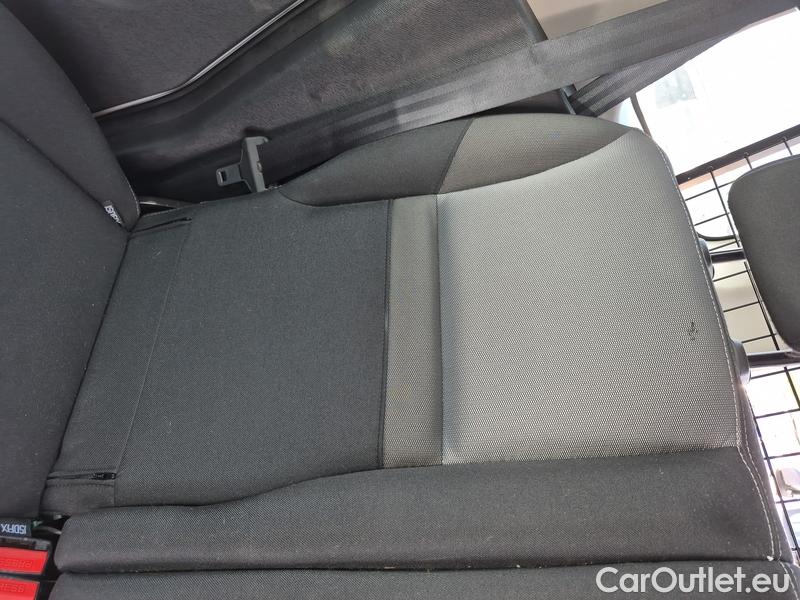  Renault  Kangoo  2 (2008)  1.5BdCi 95 Zen 5d #37