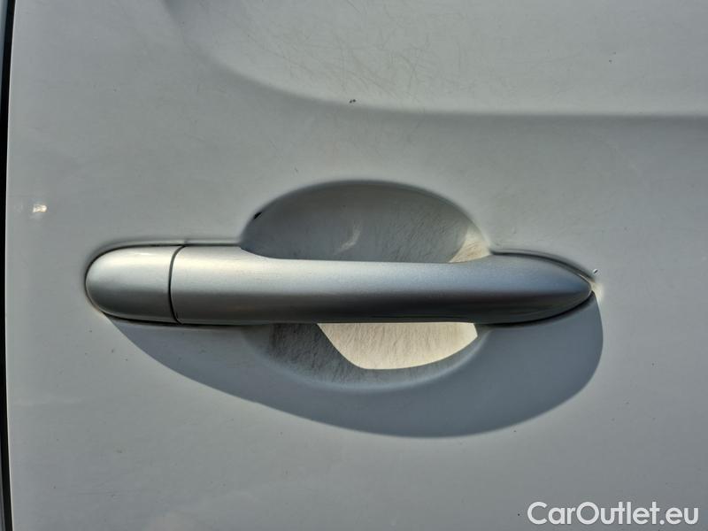  Renault  Kangoo  2 (2008)  1.5BdCi 95 Zen 5d #6