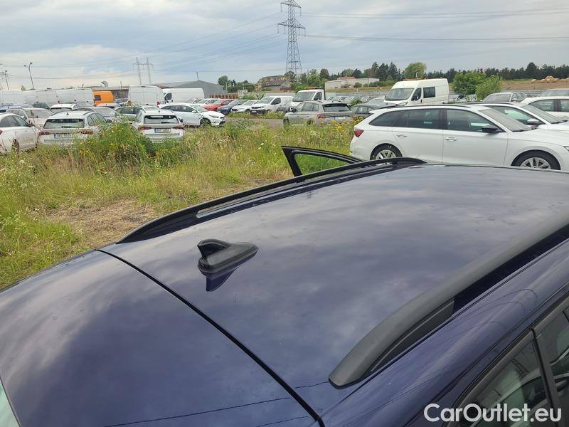  Volkswagen  Golf  VIII Variant (CG5) 2020 Var.1.5TSI 110 Style AT #19