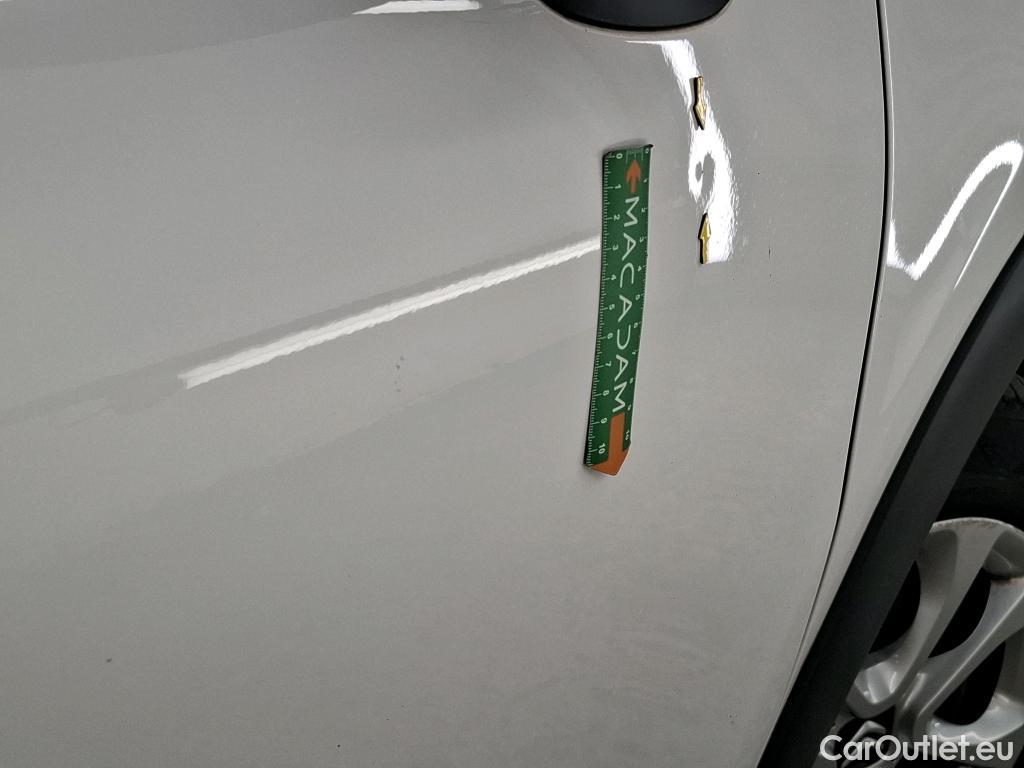  Citroen  C3  Feel Business 1.2 PureTech 80CV BVM5 E6d #6