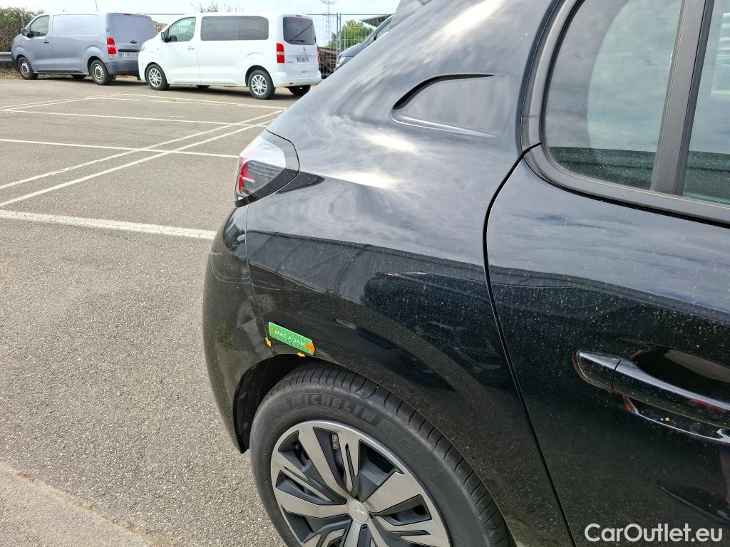  Peugeot  208  Active Pack 1.2 PureTech 100CV BVM6 E6d #1