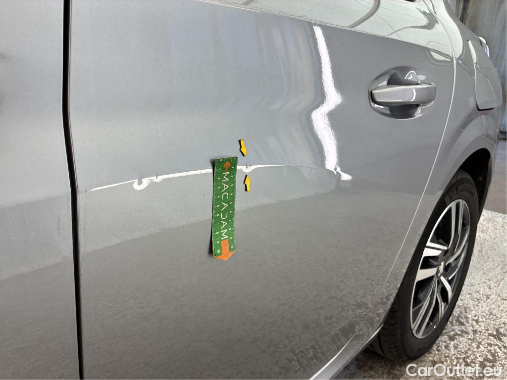  Peugeot  208  Allure Pack 1.2 PureTech 100CV BVM6 E6d #9