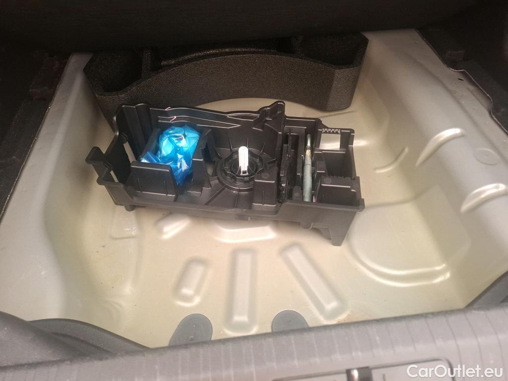  Citroen  C4  X Plus 1.2 PureTech 130CV BVA8 6E #13