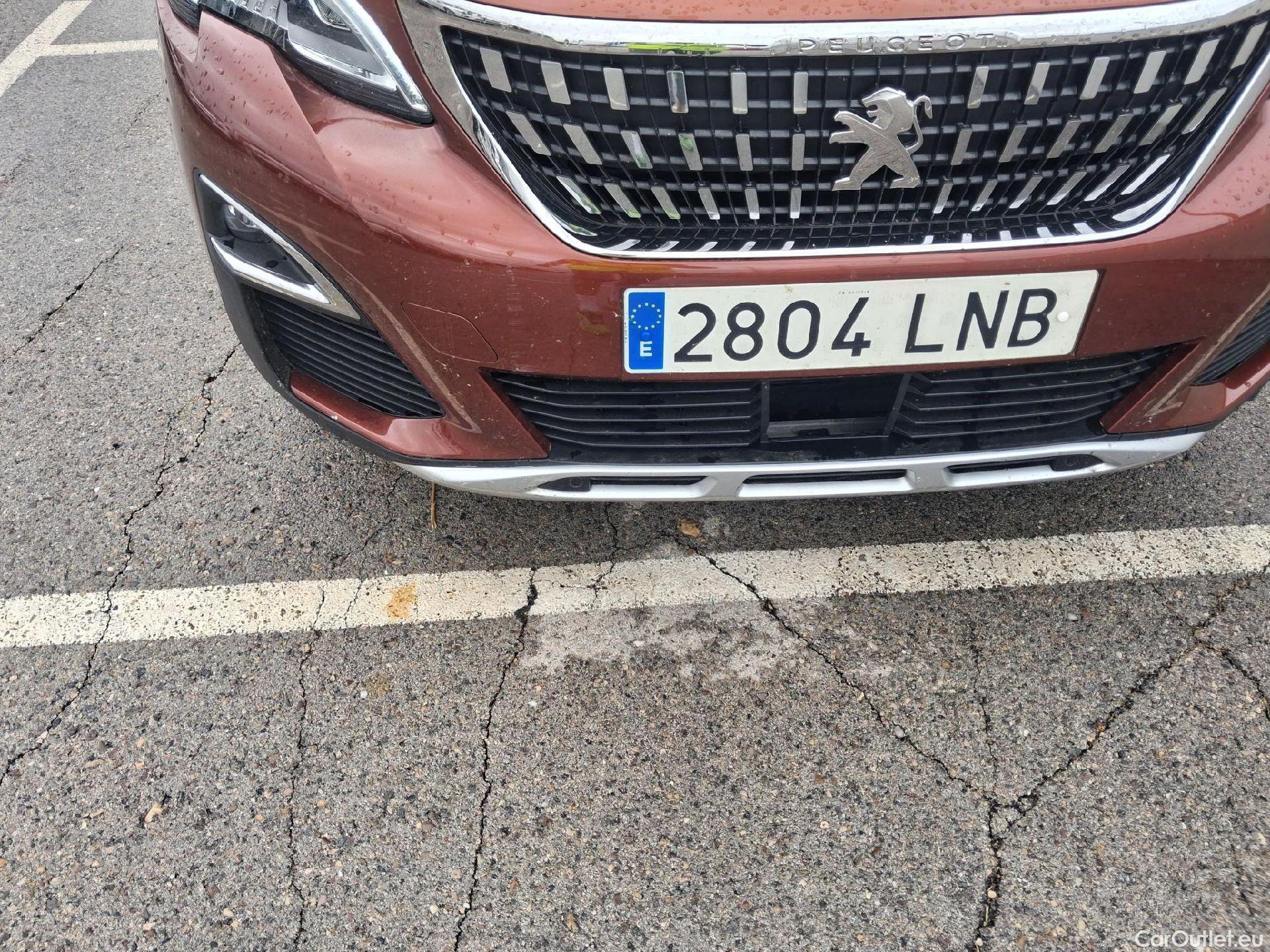  Peugeot  3008 PEUGEOT  / 2016 / 5P / todoterreno 1.5 BlueHDi 96kW (130CV) S&S Allure #9