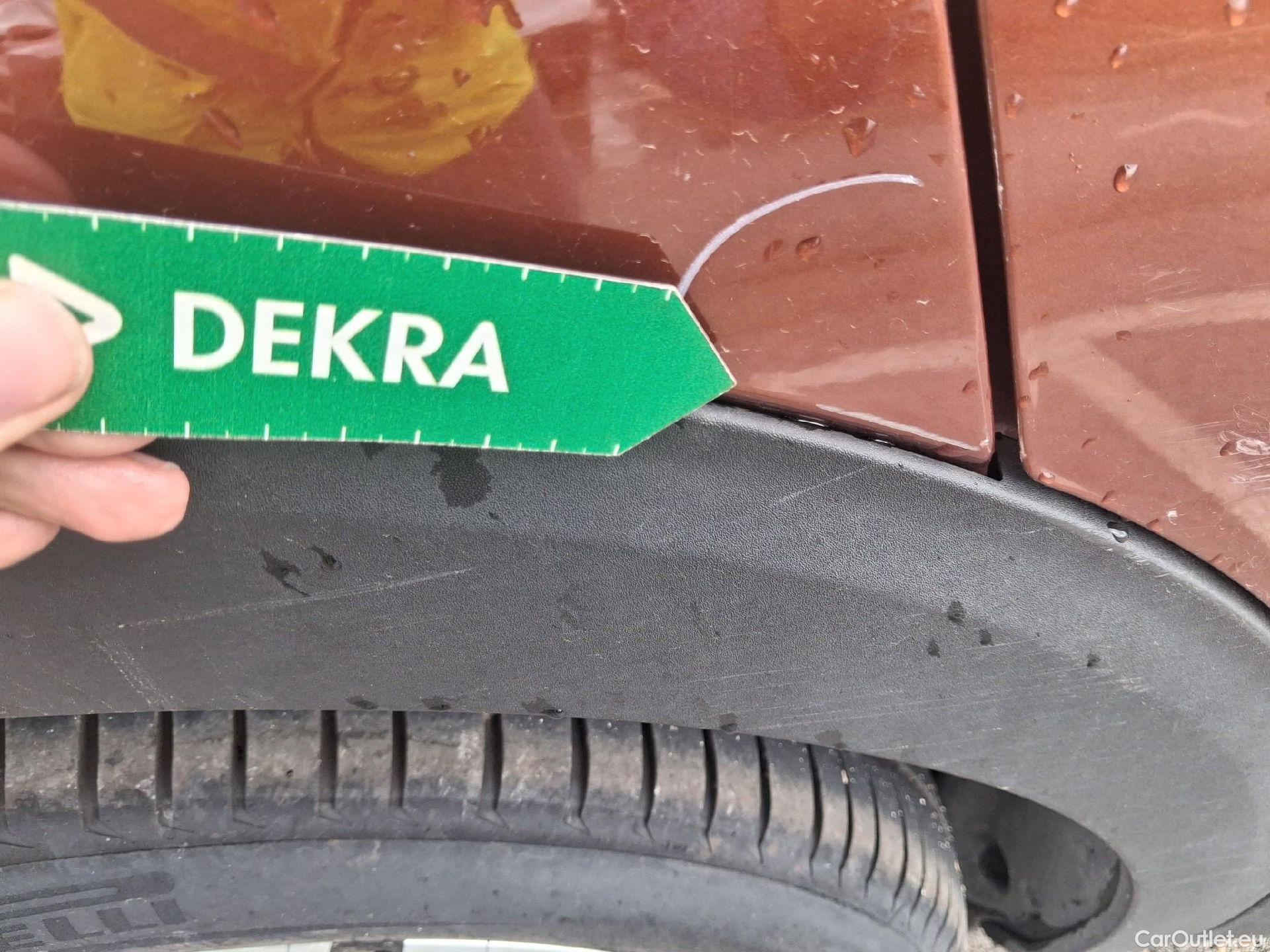  Peugeot  3008 PEUGEOT  / 2016 / 5P / todoterreno 1.5 BlueHDi 96kW (130CV) S&S Allure #28