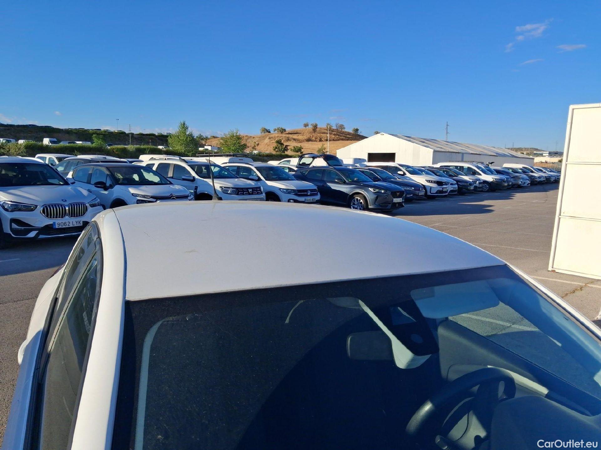  Opel  Corsa OPEL  / 2019 / 5P / berlina con portón 1.2T XHL 74kW (100CV) Edition (AC) #30
