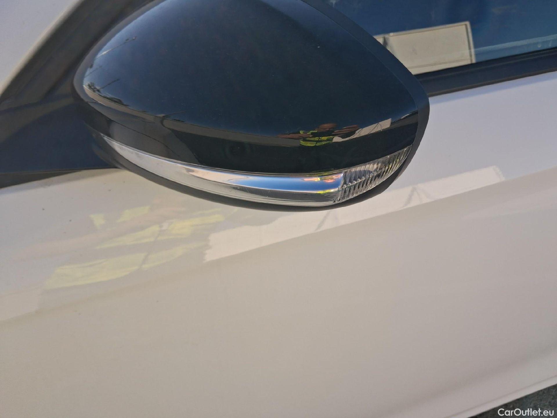  Opel  Corsa OPEL  / 2019 / 5P / berlina con portón 1.2T XHL 74kW (100CV) Edition (AC) #36