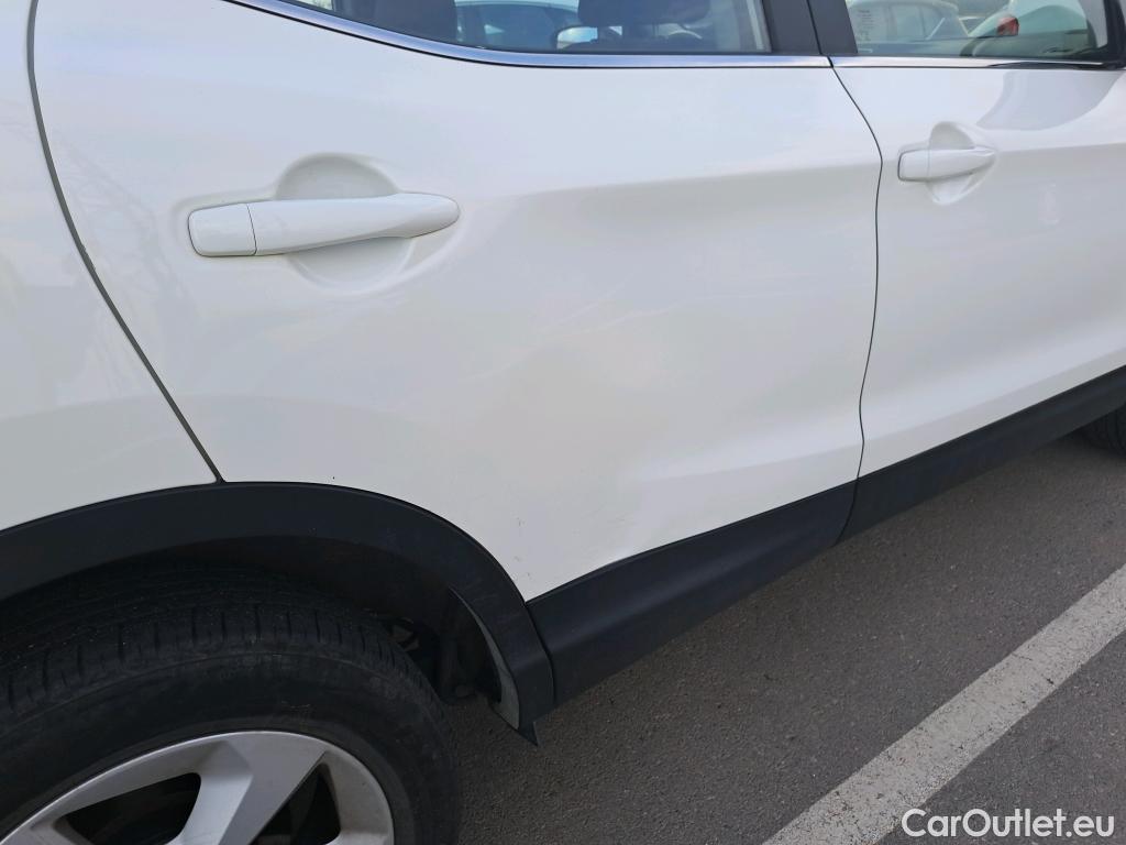  Nissan  Qashqai NISSAN  / 2017 / 5P / todoterreno DIG-T 103 kW (140 CV) E6D ACENTA (AC) #3