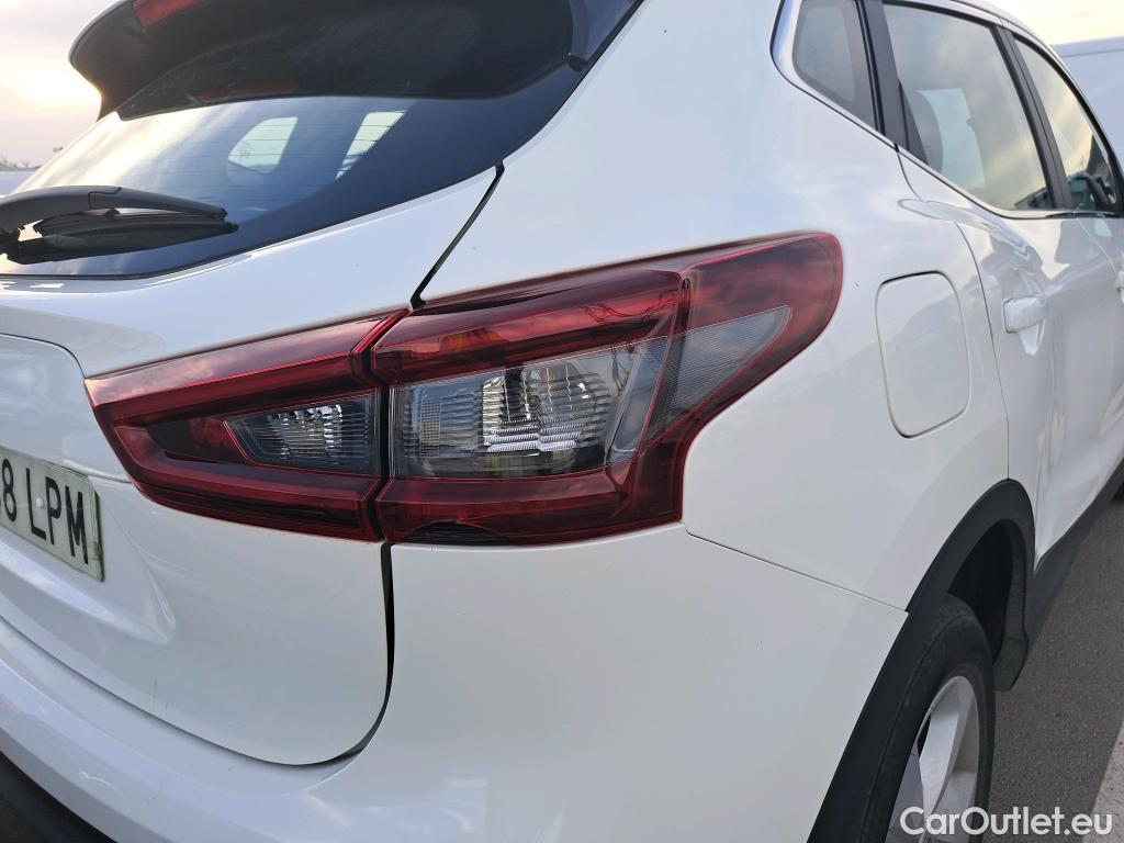  Nissan  Qashqai NISSAN  / 2017 / 5P / todoterreno DIG-T 103 kW (140 CV) E6D ACENTA (AC) #1