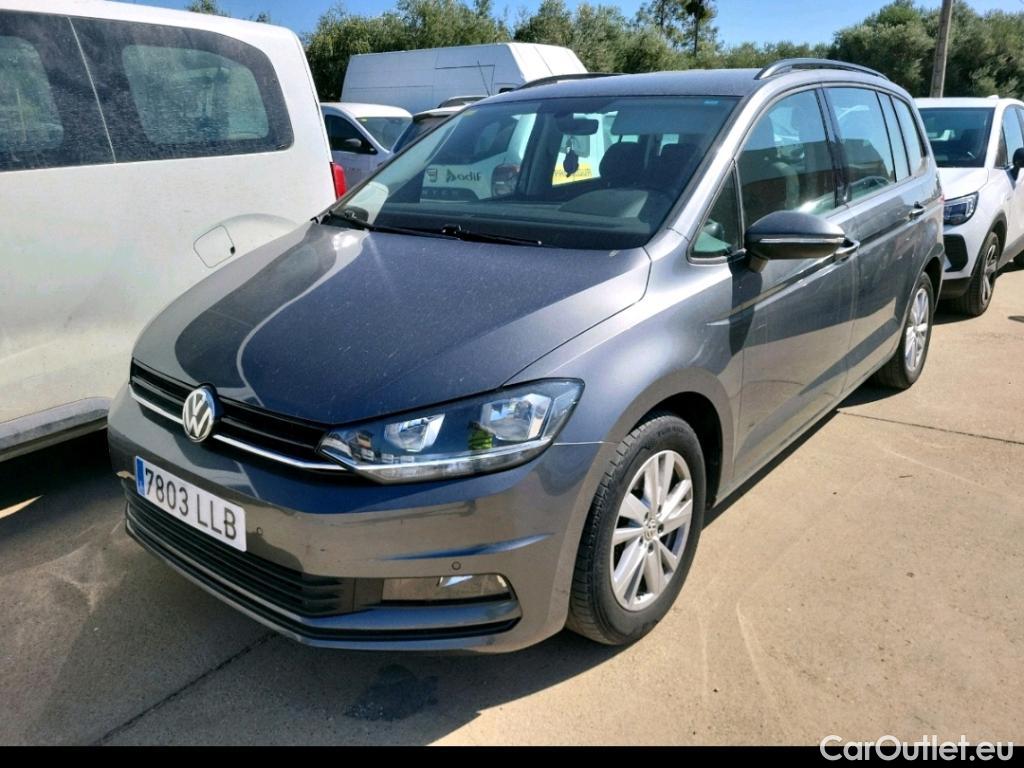  Volkswagen  Touran VOLKSWAGEN  / 2015 / 5P / monovolumen compacto Business 2.0 TDI 85kW (115CV) DSG #10