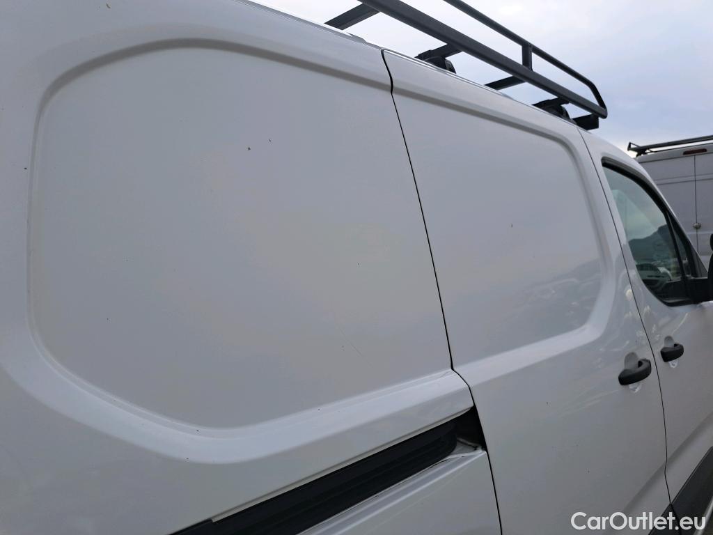  Peugeot  Partner PEUGEOT  / 2018 / 3P / furgón derivado de turismo Pro Standard 1000kg BlueHDi 73kW #18