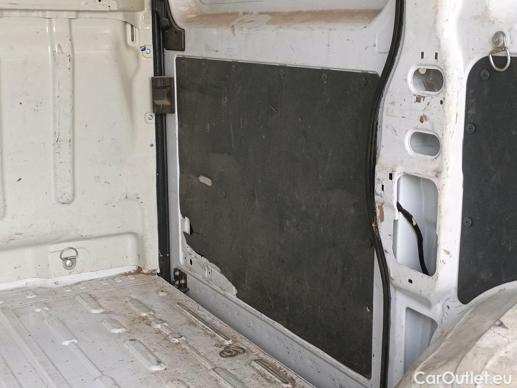  Opel  Movano OPEL  / 2021 / 4P / furgón Furgón Base L1H1 3.5T 2.2 BlueHDi 88kW #30