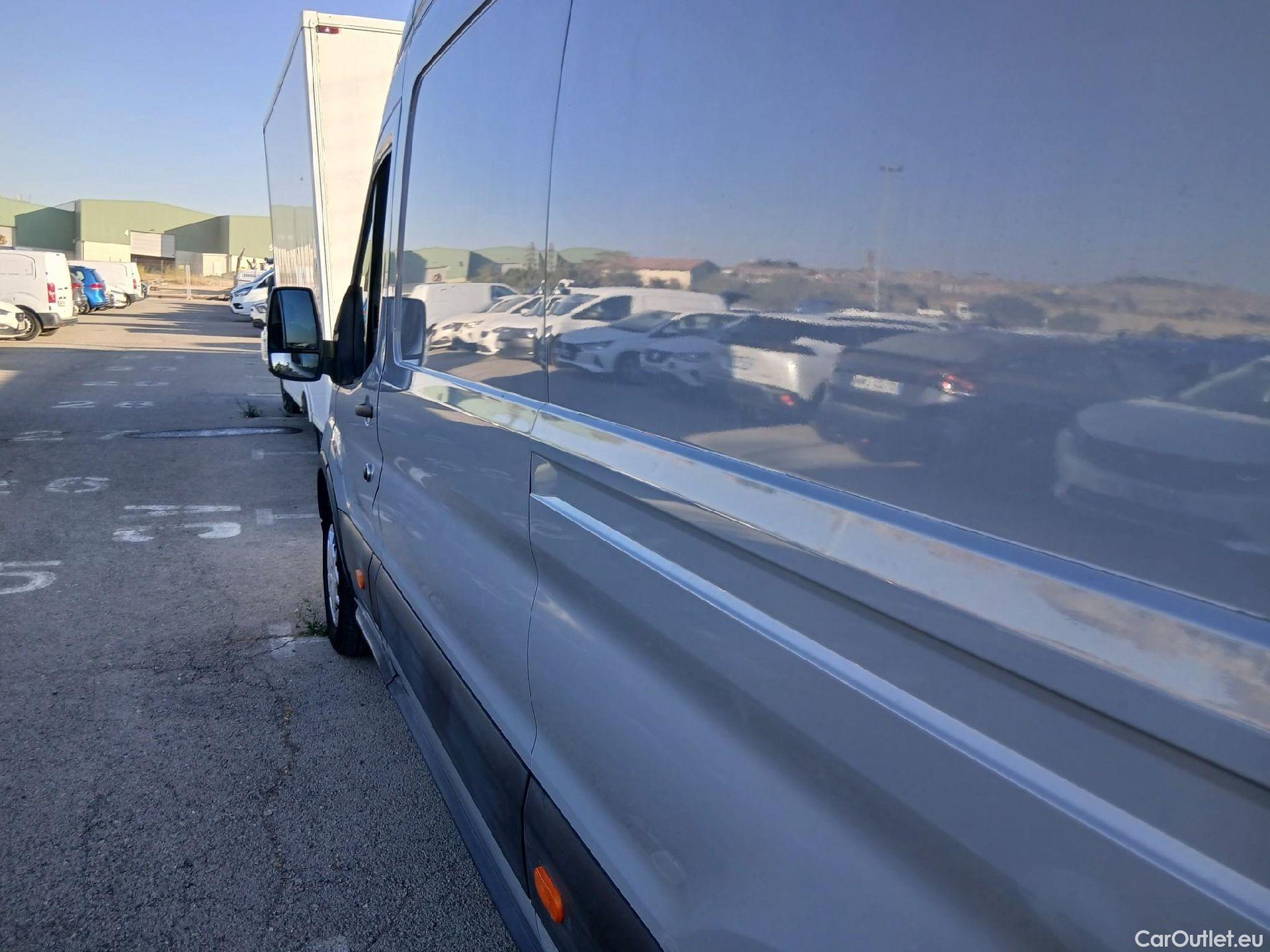  Ford  Transit FORD  / 2013 / 4P / furgón 350 96kW L4H3 Van Trend RWD MHEV #16